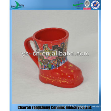 Tasses en forme de pied en céramique couleur rouge M057 pour le marché de Noël